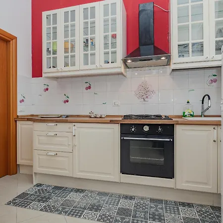 Apartment Teano Place
